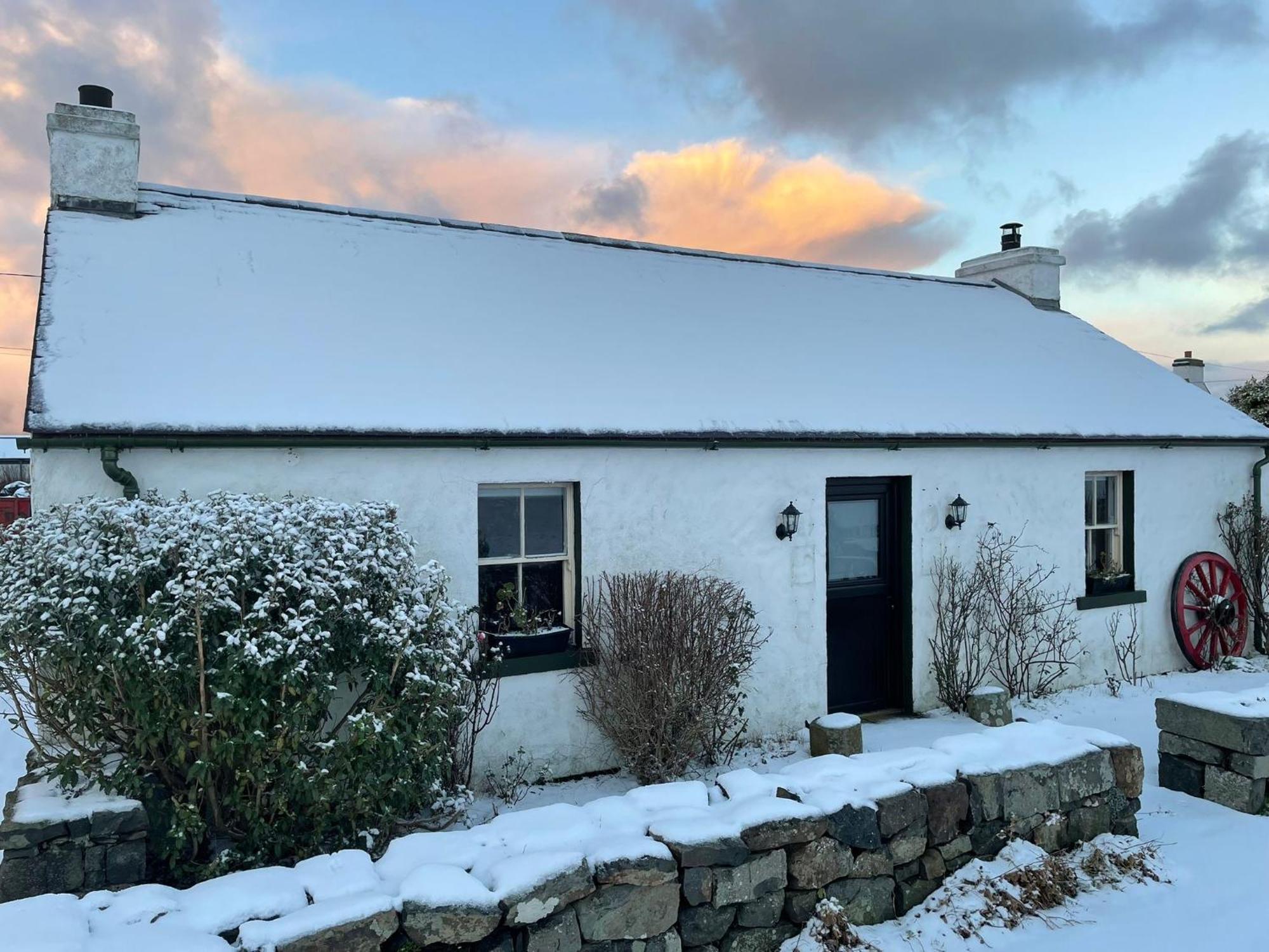 Dunnaglea Cottage, バリントイ エクステリア 写真