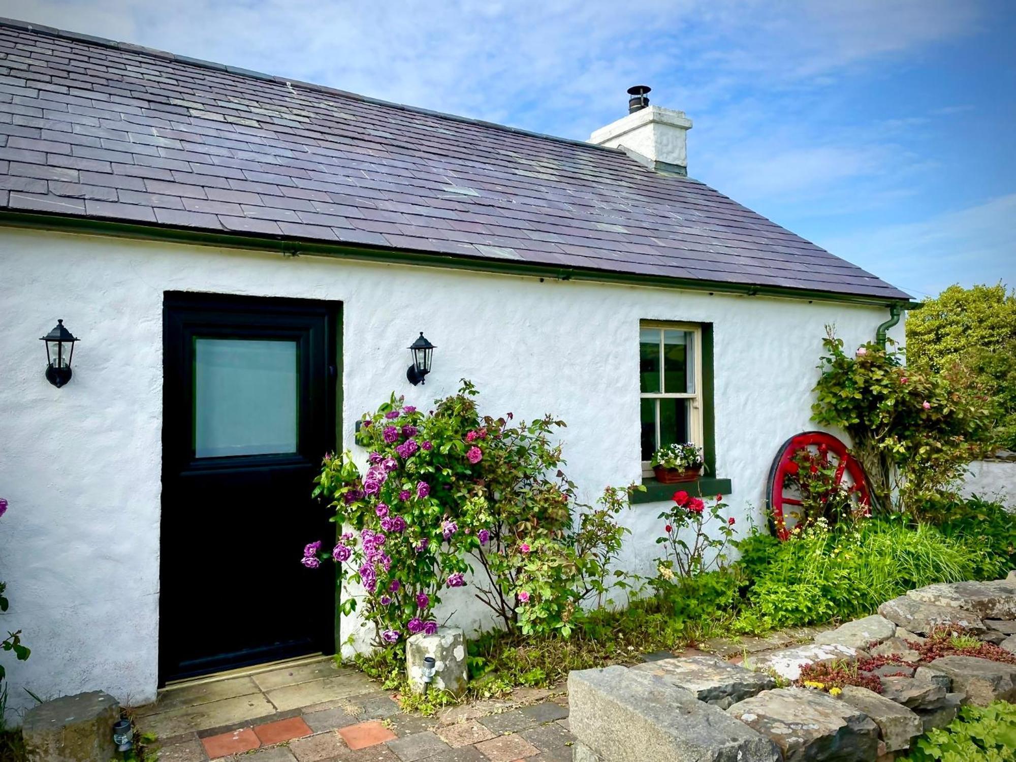 Dunnaglea Cottage, バリントイ エクステリア 写真